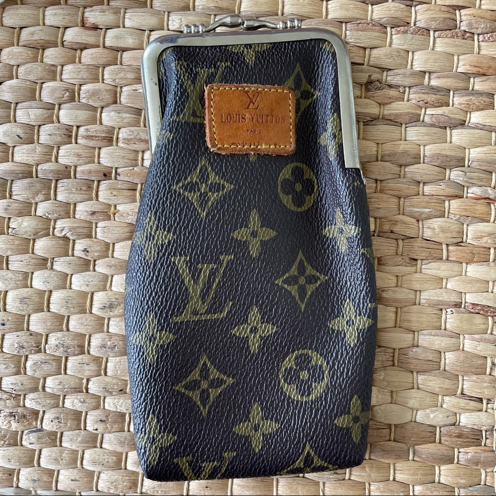 Vintage Louis Vuitton Glasses French Kisslock Coin